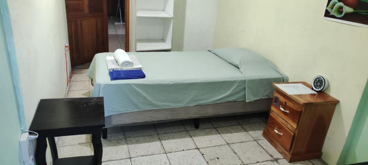 Pensión Bitcoin San Salvador